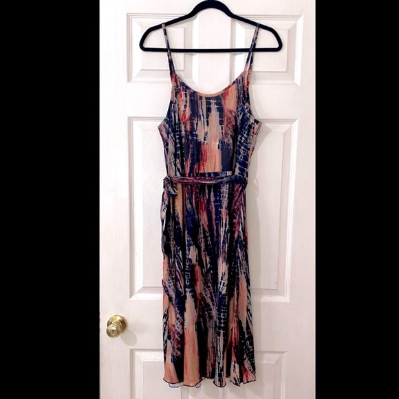 🆕LAST ONE!🛍 Date Night Tie-Dye Dress - Picture 4 of 5